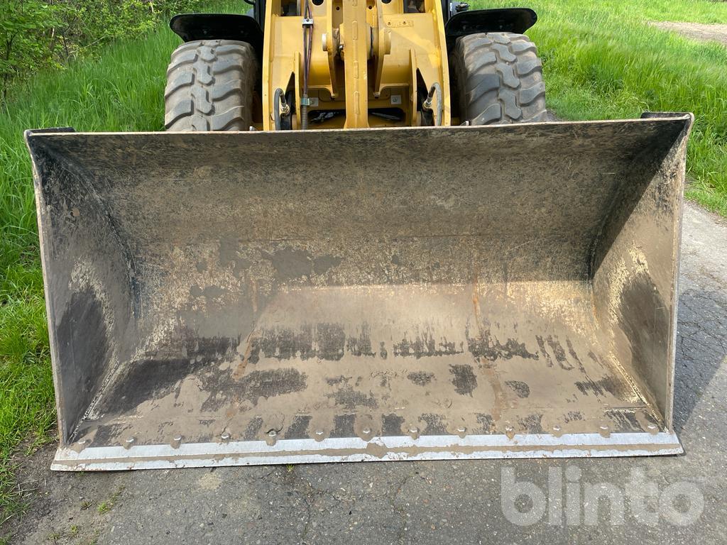 Radlader - 2021 Caterpillar 906 M | Blinto