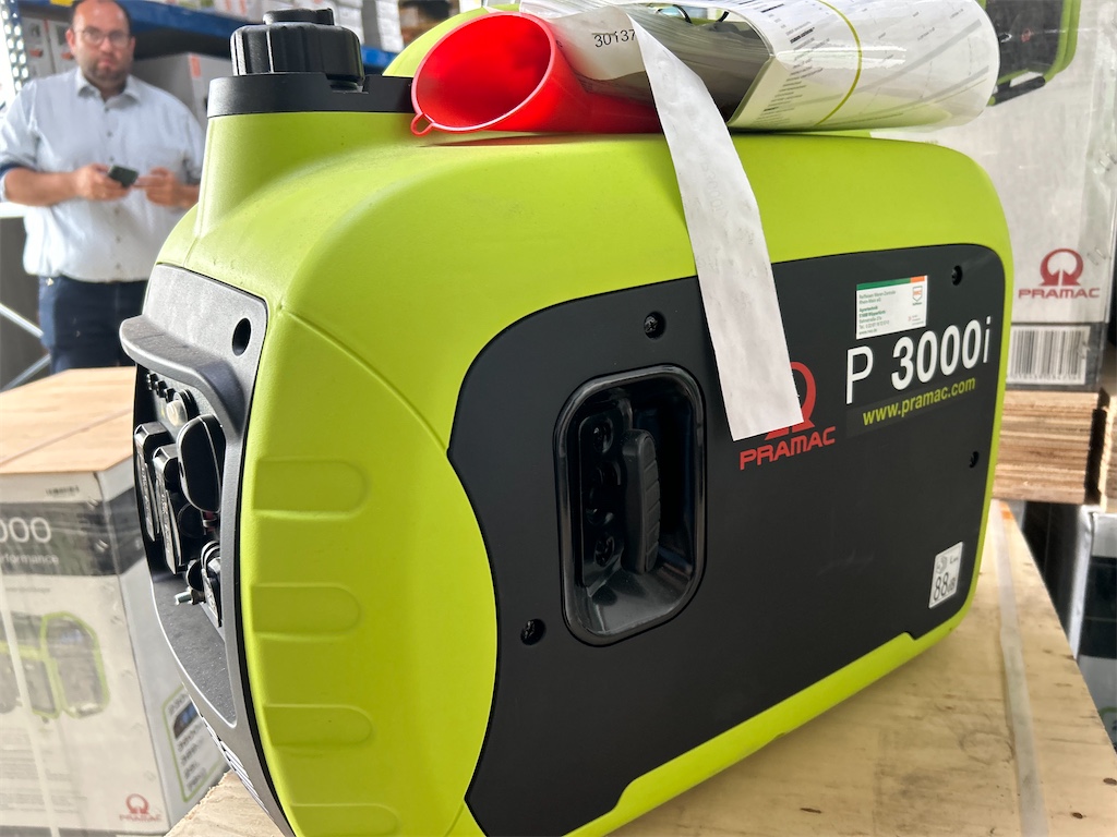 Generator - Pramac P 3000i (Neu) | Blinto