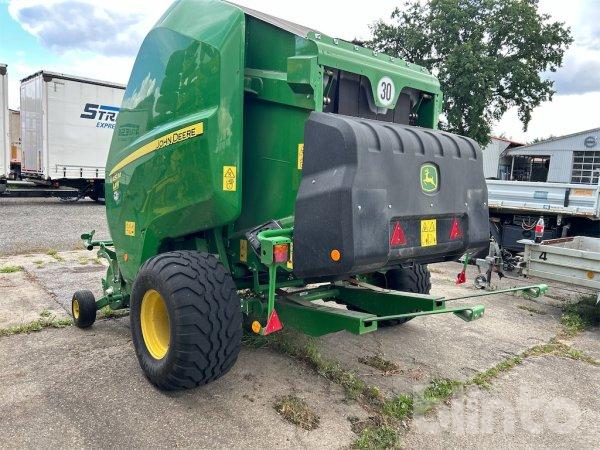 Ballenpresse Ballenpresse John Deere V451M