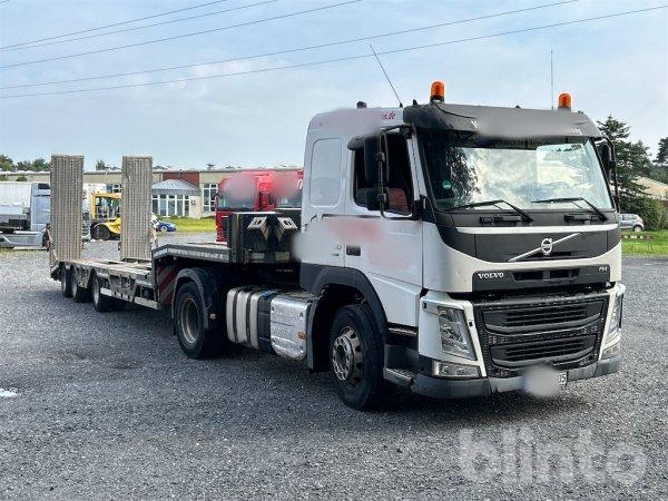 Sattelzugmaschine Volvo FM 450 mit Tieflader HRD