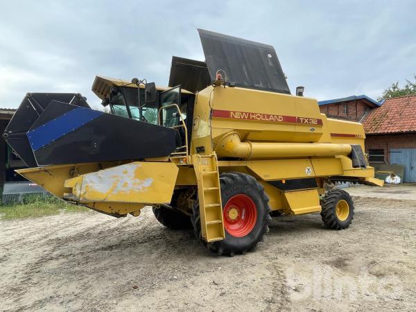 Mhdrescher 1990 New Holland TX32