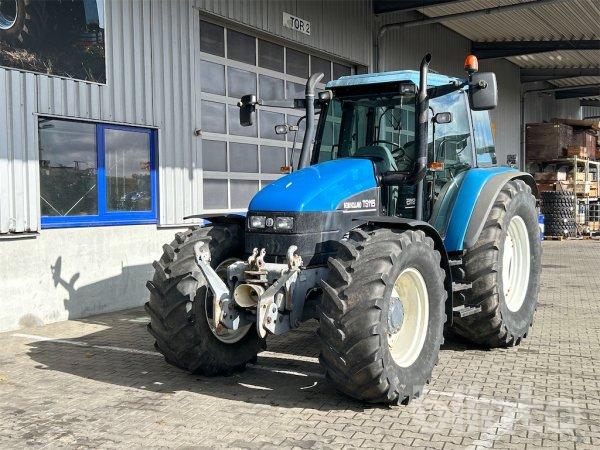 Traktor 2000 New Holland TS115