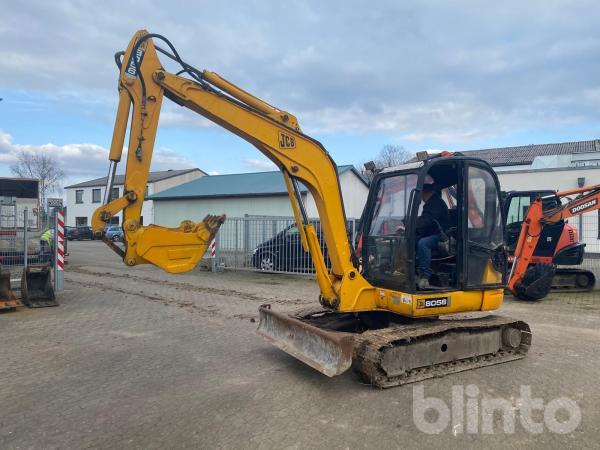 Midi-Bagger 2017 JCB 8056