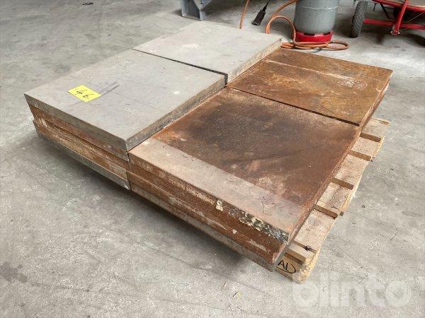 Platten 18x Stahlplatten 500x500x40 MM