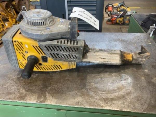 Benzinhammer 2010 WACKER NEUSON BH23