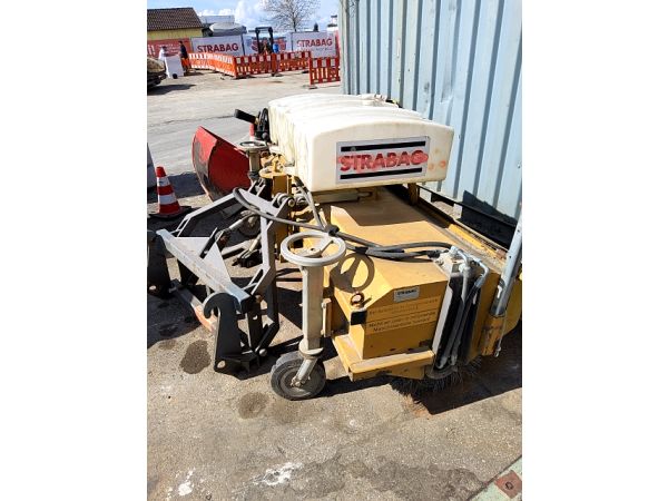 Anbaukehrmaschine 2014 Sobernheimer FKM 220