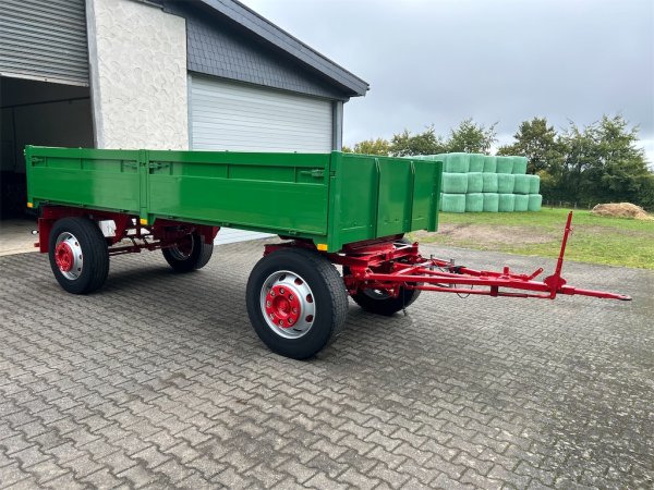 Pritschen Anhänger (neu aufgebaut)