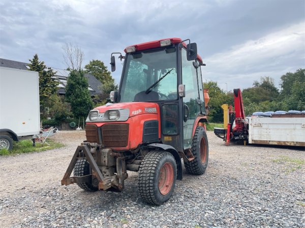 Traktor Kubota B2530 (2012)