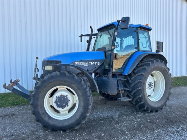 Traktor New Holland TM115 (2001)