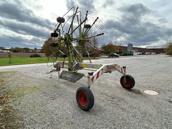 Schwader CLAAS Liner 680 L (1998)