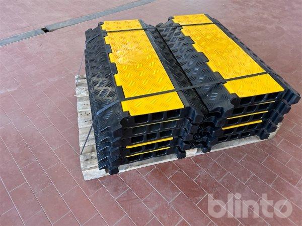 10 Kabelbrücken Bauer 3-Kanal (2025)